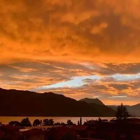 Casa Dolce Casa, A 2 Passi Dal E Vicina A Varenna Hébergement de vacances *