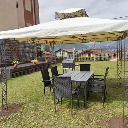 Casa Dolce Casa, A 2 Passi Dal E Vicina A Varenna Prázdninový dům